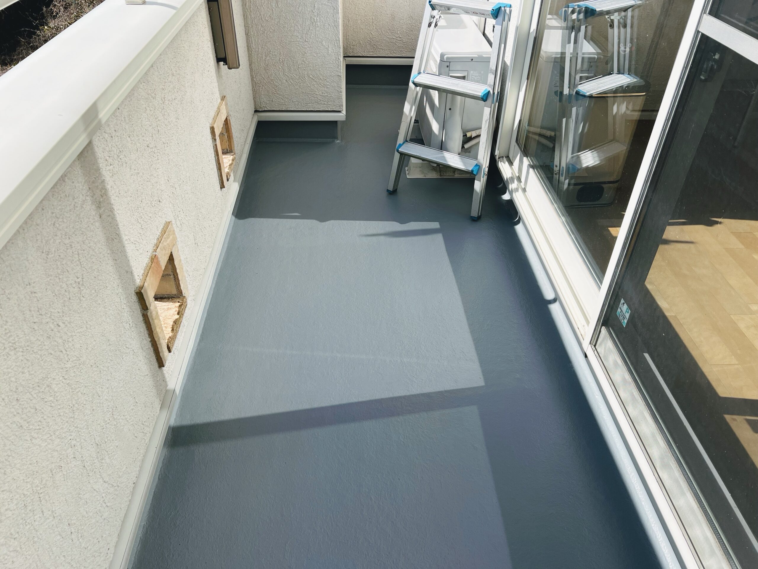 那須塩原市　ベランダのFRP防水の塗装工事